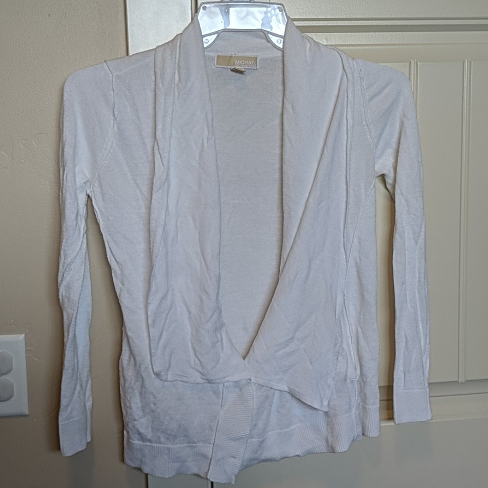 light knit sweater